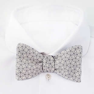 Gray bow tie